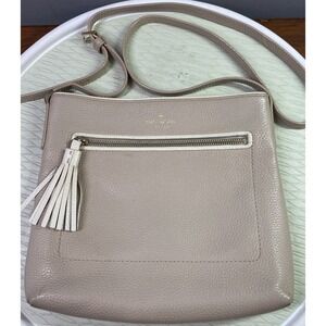 Kate Spade NY Purse Cross Body Tan Pebble Leather Bag Tassle Front Purse 10x11x2
